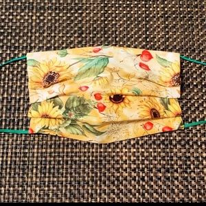 Handmade face mask with filter pocket